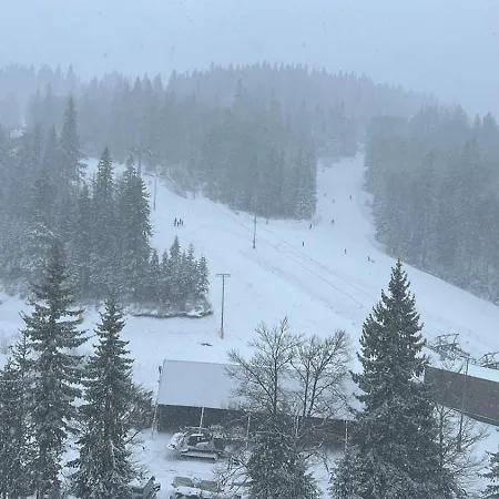 Katana-jahorinska アパート